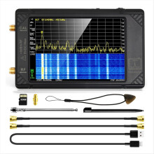 4 tuuman kädessä pidettävä spektrianalysaattori 100k-5.3GHz signaaligeneraattori ULTRA Protable SA:lle 32GB:n kortilla