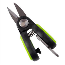 Tesoura pequena especial para pesca, ideal para cortar linhas de carbono, PE, nylon e chumbo. Cor: Verde.