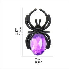 Neuartiger Spinnenring aus Kunststoff mit Schmucksteinen für Halloween-Spielzeug, zufällige Farben