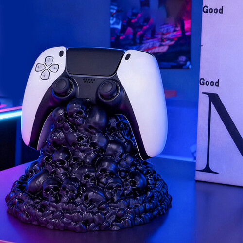 Multiple Device Skull Display Stand for Controllers Headsets 1
