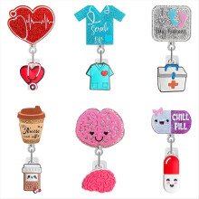 Leuke verpleegster badge reel, 6 stuks grappige verpleegster ID kaart glitter houder intrekbare clip naamplaatje
