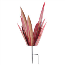 Große rustikale Tequila-Skulptur, Agavenpflanzen aus Metall für Terrasse und Garten, handbemalte Agave als Dekoration für Zuhause.
