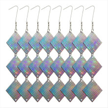 Conjunto de 8 discos repelentes de pássaros com design refletivo para pendurar, ideais para afastar pombos, semelhantes aos de madeira.
