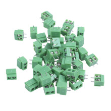 50 pezzi 2 pin 5 mm connettore a morsetto per montaggio su PCB 300 V 10 A (verde)