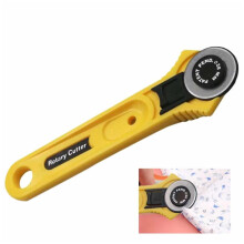 Rollschneider für nahtlose Papierschnitte, ergonomischer Griff für ermüdungsfreies Arbeiten, ideales Werkzeug für Heimwerkerprojekte mit