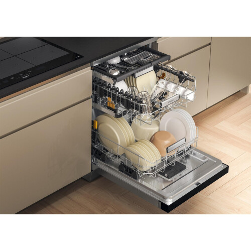 Whirlpool Whirlpool Standard Dishwasher - Stainless Steel - B Rated 2