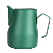 Kaffekande i rustfrit stål, Latte Art Tool 350ml hvid, Giv din kaffebrygning en løft med vores præcisionsfremstillede skumkande.