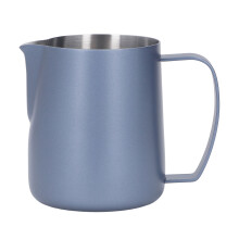 Professionell baristamaskin, mjölkskumningskanna i rostfritt stål med droppfri pip för lattekonst, högkvalitativt 18/8 rostfritt stål,