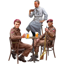 MIN35392 - Miniart 1:35 - British Soldiers in Cafe