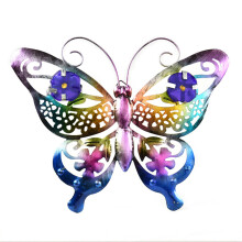 Metal Butterfly Wall Decor Weatherproof Rust Resistant Art with Colorful Cut-Out Wings, Easy To Hang Design for Indoor And Outdoor Garden Fence Bedroo