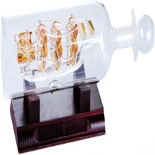 (Gold) Segelboot-Flasche mit Holzsockel, 3D-Dekor aus Glas, Schiff in Weinflasche, 24 x 10,2 cm, Neu
