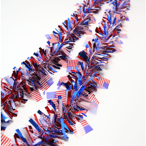 Twist Into Festivity, Σετ 4 τεμαχίων, Γιρλάντα με Πατριωτικά Σχέδια 6,5 ποδιών, Κόκκινη Λευκή 2