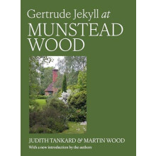 Gertrude Jekyll at Munstead Wood by Martin Wood Paperback Book