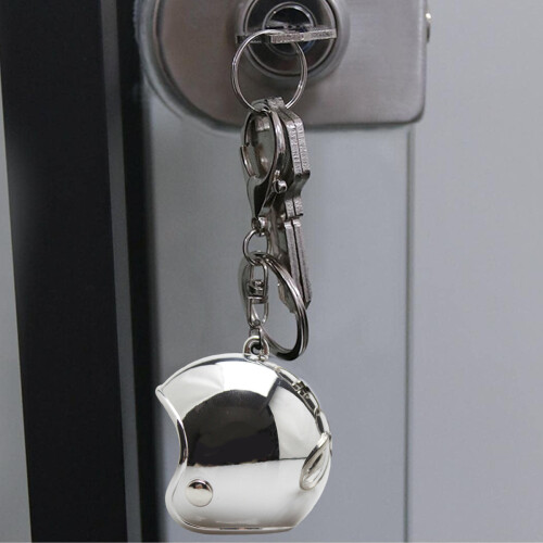 Porte-clés en forme de casque, léger et polyvalent, accessoire de mode et de mode. 2