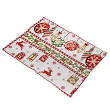 Feestelijk servies voor de feestdagen, kerstplacemats van veelkleurig gebreid textiel ter bescherming van uw eettafel, een perfecte aanvulling op uw