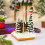 Figurine de maison de noël avec lumière Led, antenne rotative 4