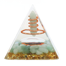 Helande kristallpyramid för positiv energi, naturliga kristaller handgjord meditation orgonpyramid med koppartråd och krossad sten andligt skydd