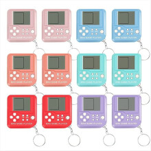 Conjunto de 12 chaveiros para lembrancinhas de festa infantil com tema de videogame, ideais para mochilas, aniversários e festas escolares.