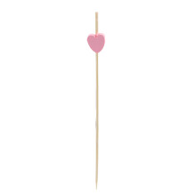 Hartvormige cocktailprikkers voor Valentijnsdag, met kleurrijke prikkers voor romantische gelegenheden.