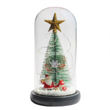 Betoverende sneeuwbol, LED-kerstboomstol met borosilicaatglazen deksel, schitterende lichtshow voor een magische sfeer.