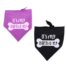 Huisdieraccessoires voor verjaardagsfeestjes, polyester bandana met uniek thema voor de jarige, verstelbare driehoekige sjaal voor middelgrote tot