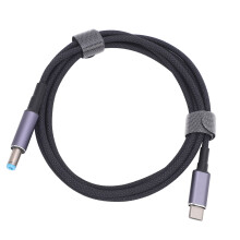 Rechteckiges Satelliten-C-zu-DC-Netzkabel 140W 1,8 m Wasserdicht