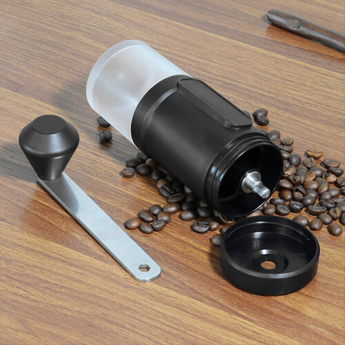Moedor de café manual portátil, compacto, com manivela. 2