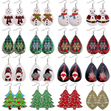 16 Paar Weihnachtsohrringe, Zwergweihnachtsbaum, Schneeflocken-Ohrringe aus PU-Leder, Tagesornamente