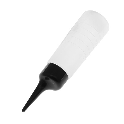 Leere Applikatorflasche Mit Schwarzer Schrägerspitze Und