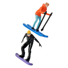 2Pcs Miniature Skiing People Figurine 1:64 Scale Hand Painted Diorama