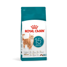 ROYAL CANIN Alimento secco per gatti FHN 15+ per anziani 4 kg