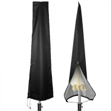 Capa para guarda-chuva resistente, ideal para uso externo em mercados, com cordões ajustáveis para proteção contra o vento. Fabricada em tecido