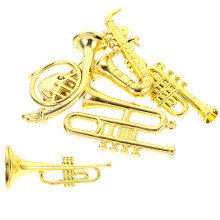 6Pcs Mini Plastic Musical Instrument Dollhouse Trumpet Saxophone Decor