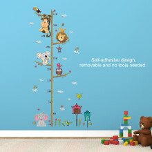 Adorable autocollant mural toise pour enfants avec éléphant et lion, idéal pour la chambre d'enfant.