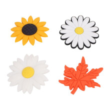 4 Silikon-Blumen-Taschenanhänger als Accessoires für Strand und Handtaschendekoration