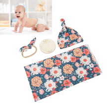 4-teiliges Baby-Wickeldecken-Set mit Blumenmuster, inklusive Stirnband und 10 cm großem Monatsteller