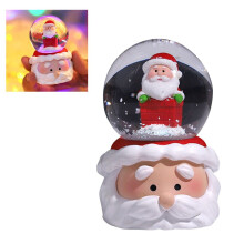 Elegante sneeuwbol van hars en glas: het perfecte kerstcadeau en decoratie.