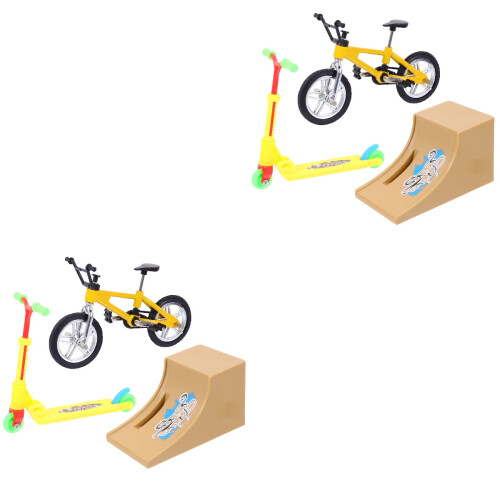 2 Set Mini Giochi Da Dito Monopattino Per Casa 2