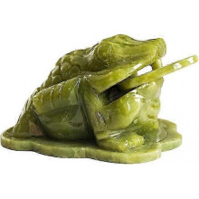Feng Shui Jade Money Frog Three Legged Wealth Frog or Money Toad Statue Car Dashboard Decors Attract Wealth and Good Luck