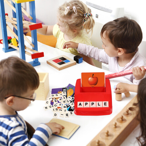 Set Macchina Per Giochi Abbinabili Per Apprendimento Parole 2