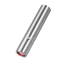 Dispositivo portátil de terapia de luz LED de 850 nm, 660 nm y 630 nm, recargable y compacto.