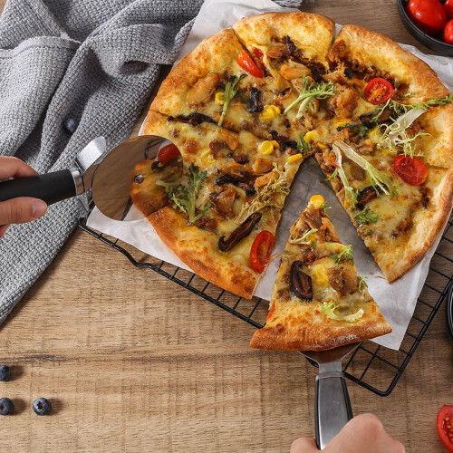 Σετ κοπής πίτσας Gourmet, οδοντωτές άκρες κατάλληλες για πλυντήριο πιάτων, εύκαμπτη 1