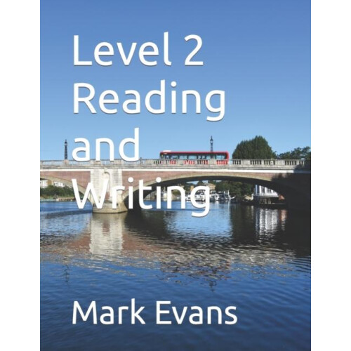 Level 2 Reading and Writing by Mark Evans Paperback Book