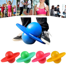 Aufblasbares Balanceboard mit Hüpfball für aktive Kinder
