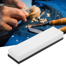 Witte messenslijpsteen met korrelgrootte 4000, afmetingen 200x50x25 mm.