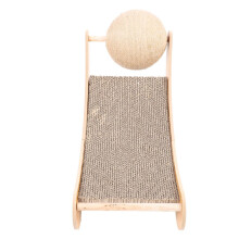Espaciosa cama rascadora de sisal para gatos con pelota de juguete