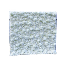 Elegante 2,4 meter hoge kunstbloemenwand met witte rozen als achtergrond voor bruiloften en evenementen.