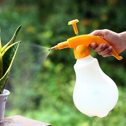 Manual Pumps Action Plant Sprayer Ergonomic Locking-Yellow 2