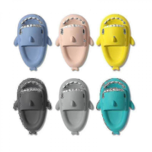 Shark Hausschuhe, rutschfeste Dusch- und Badezimmerpantoffeln, weiche Sommersandalen für Mädchen und Jungen, neu