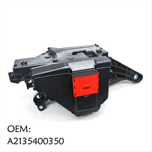 A2135400350 New Engine Fuse Box for E Class 2135400350 2